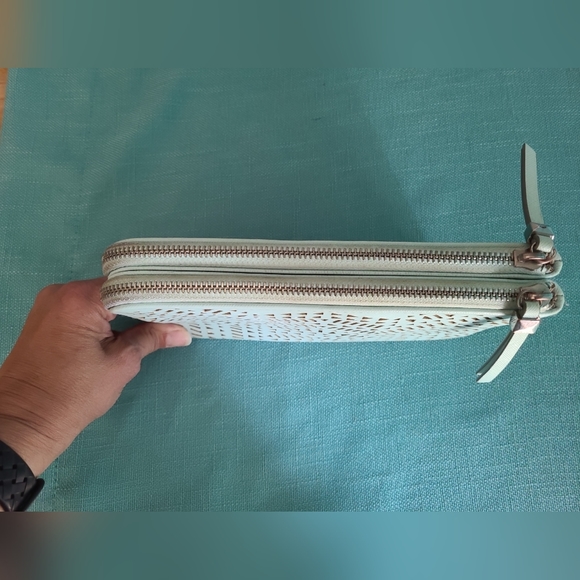 Stella & Dot Double Clutch Eyelet Cut Out Turquoise Purse Wallet - Picture 5 of 7